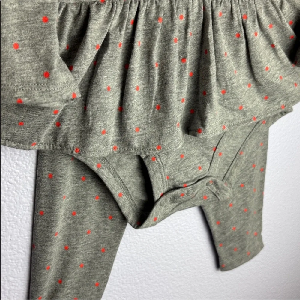 NWT Grey Polka dot peplum onesie with matching leggings